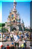 Paul near the castle (25kb)